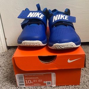 Nike Toddler 10c Sneakers
